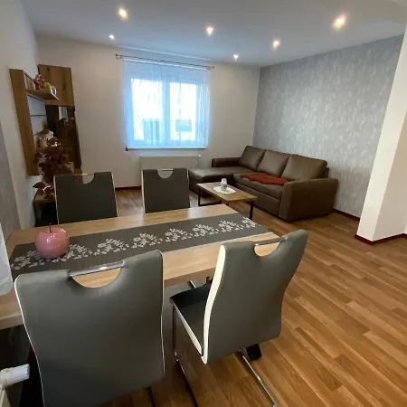 Appartement Haus Rosa à Ellenz-Poltersdorf Extérieur photo