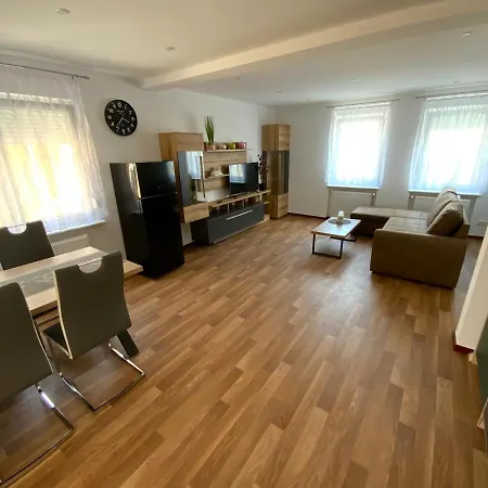 Appartement Haus Rosa à Ellenz-Poltersdorf Extérieur photo